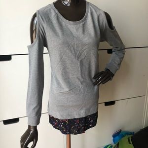 Cold shoulder Top